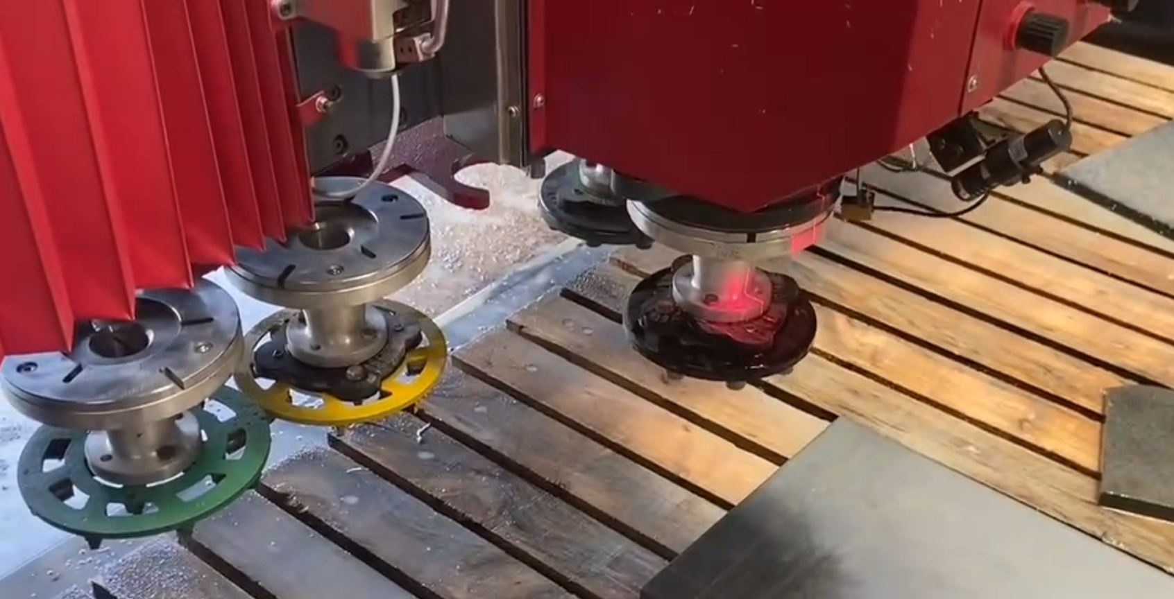 آلة تلميع الجسر